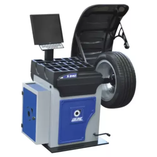 MAQUINA DE CALIBRAR PNEUS S840 GIULIANO scaled 1.webp