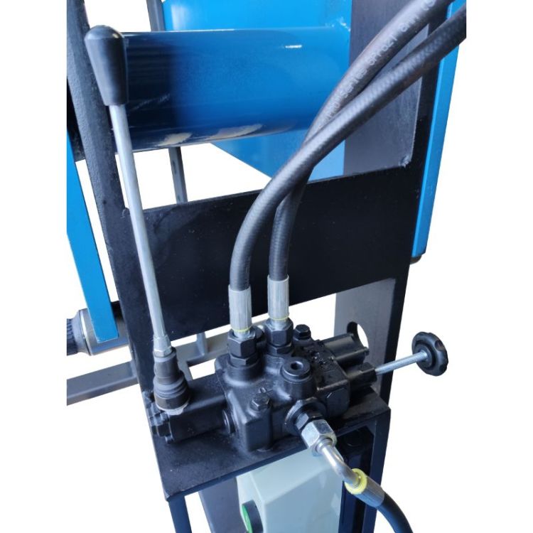 PRENSA ELECTRO HIDRAULICA 15 TON. 1 VEL RAVIOL 4 scaled 1.jpg