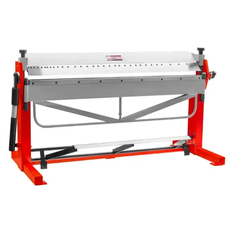 QUINADEIRA AKM2020 HOLZMANN scaled 1.webp