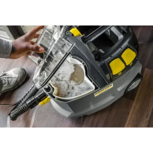 MAQUINA DE LAVAGEM DE ESTOFOSALCATIFAS PUZZI 81 EU KARCHER 2 scaled 1.webp
