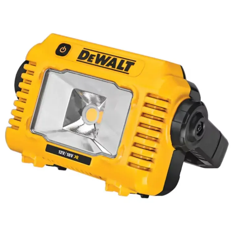 LUZ LED COMPACTA XR 1812V SCARREGBAT DEWALT scaled 1.webp