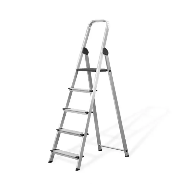 ESCADOTE EM ALUMINIO PLUS – 4 DEGRAUS VIEAP4 scaled 1.webp