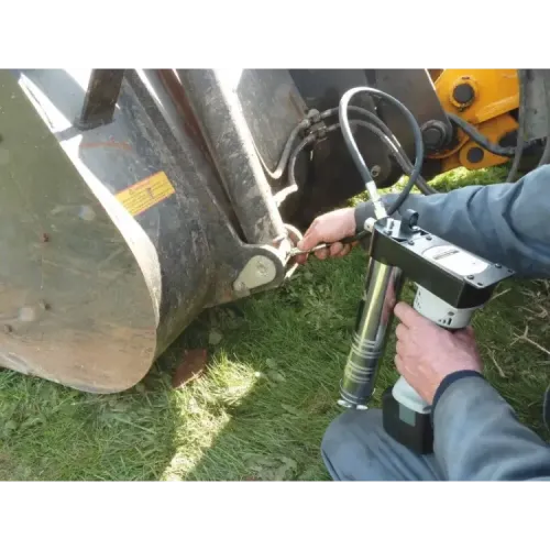 BOMBA DE MASSA 18V COM 1 BATERIA NI MH 11 scaled 1.webp